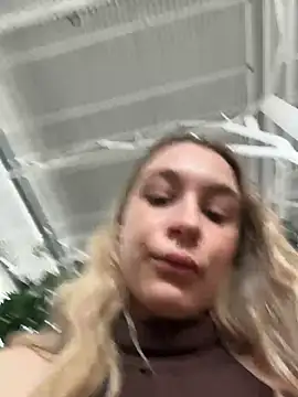 SashaCatt with friend