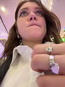 Lucy-joy self squirt