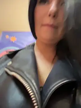 Tisha_Busty with friend camshow - 31-03-2026