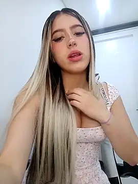Eva-2023 lesbian camshow