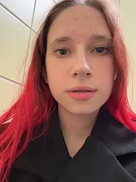 Michelle_lovique ass play show - 04-10-2026