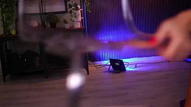 RavennaDArcy self squirt show