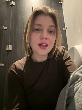 ValenciaShock tits and ass