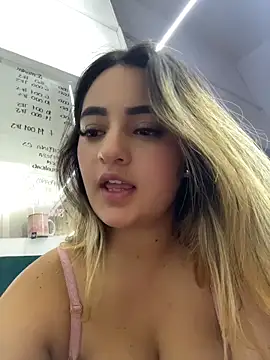 Antonella_Julieta doggy and facial - 2026/05/17